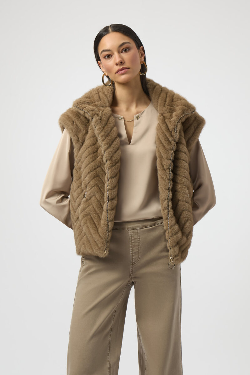 Joseph Ribkoff fluffy gilet 254906 taupe