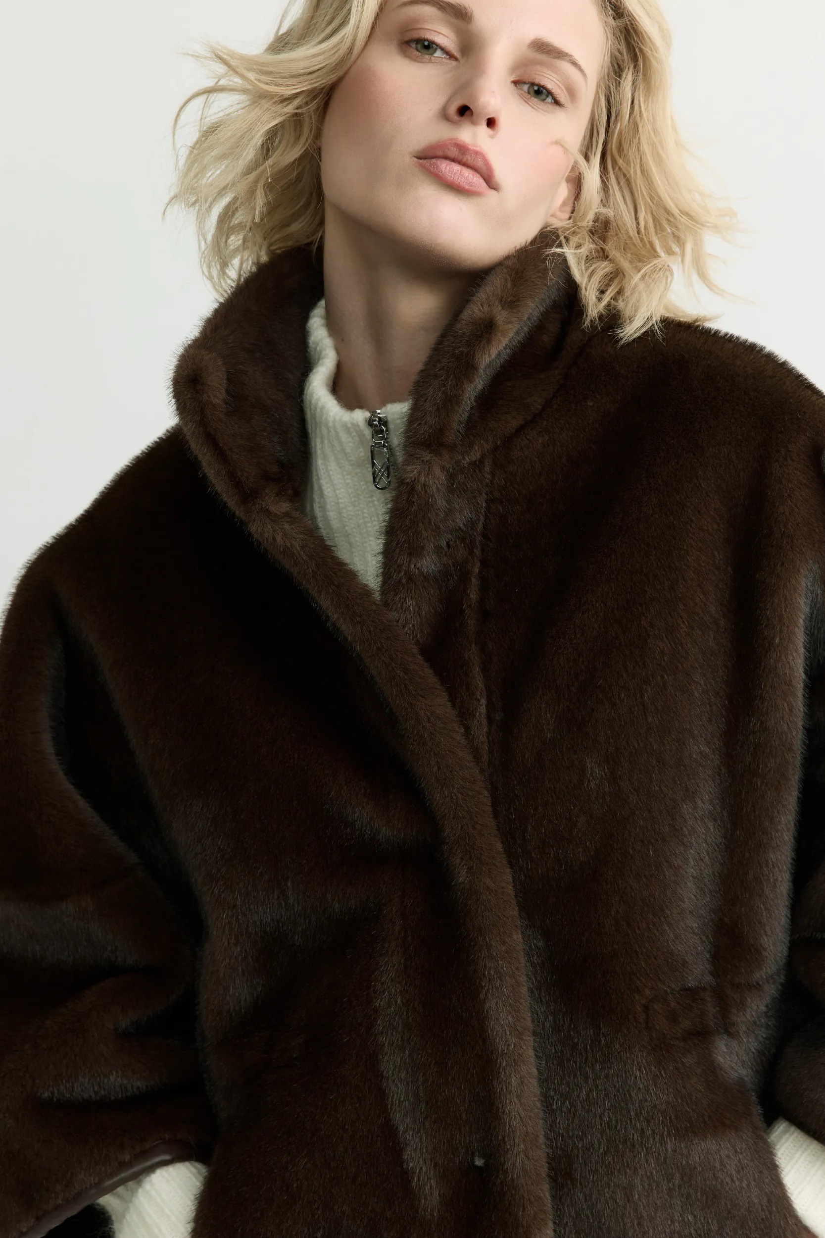 Xandres jas faux fur bruin